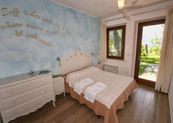 Mansion In San Valentino With Pool