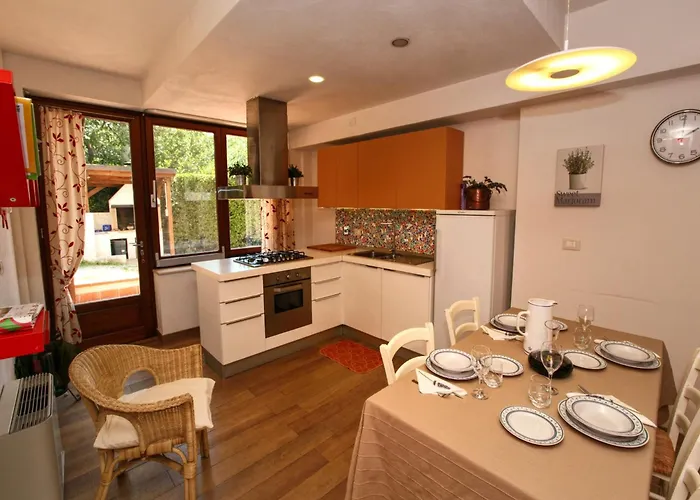 Mansion In San Valentino With Pool San Valentino in Abruzzo Citeriore