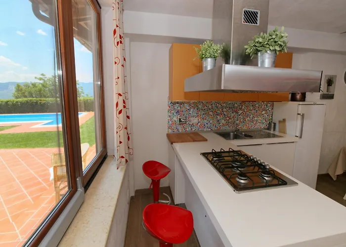 Mansion In San Valentino With Pool San Valentino in Abruzzo Citeriore